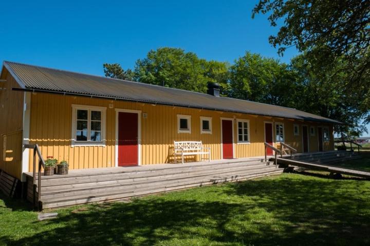 ホテル Warfsholm Klintehamn エクステリア 写真