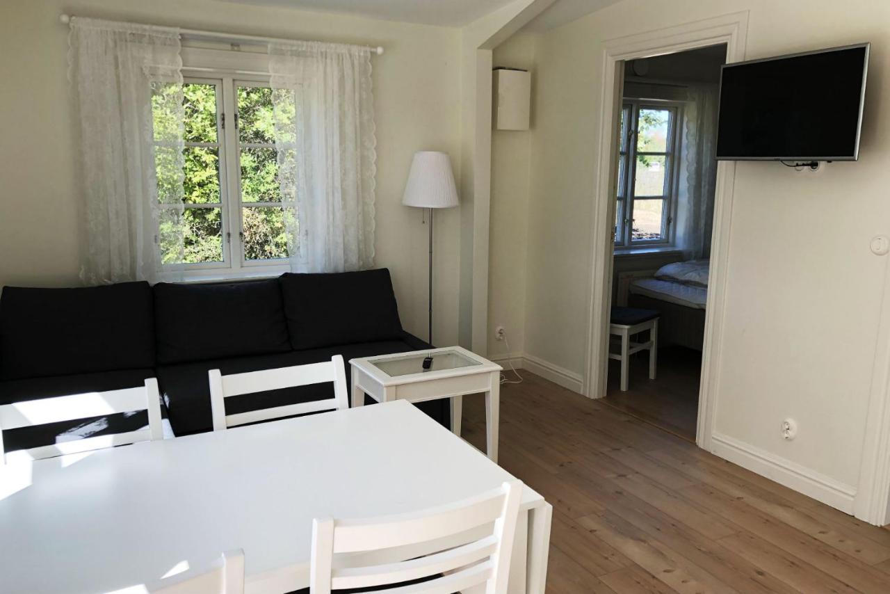 ホテル Warfsholm Klintehamn エクステリア 写真
